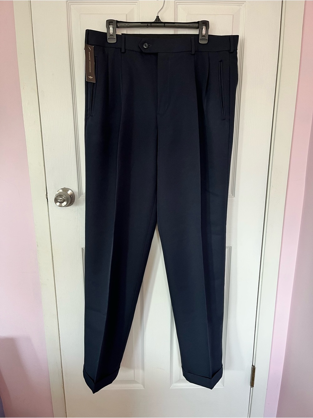 NEW Dockers Premium Navy Blue Pleated Cuffed Pants Size 36x34